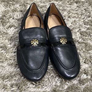 Black nwot Tory Burch flats
